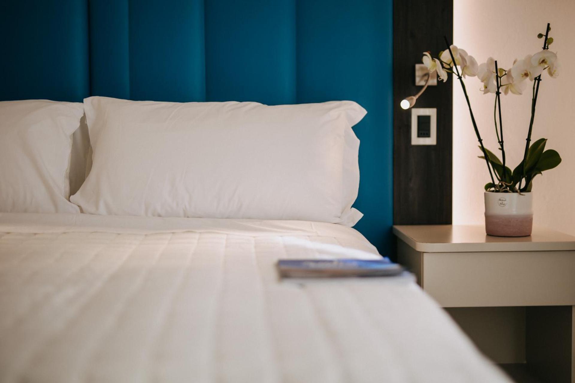 Standard Double Room,1588541761:JPEG