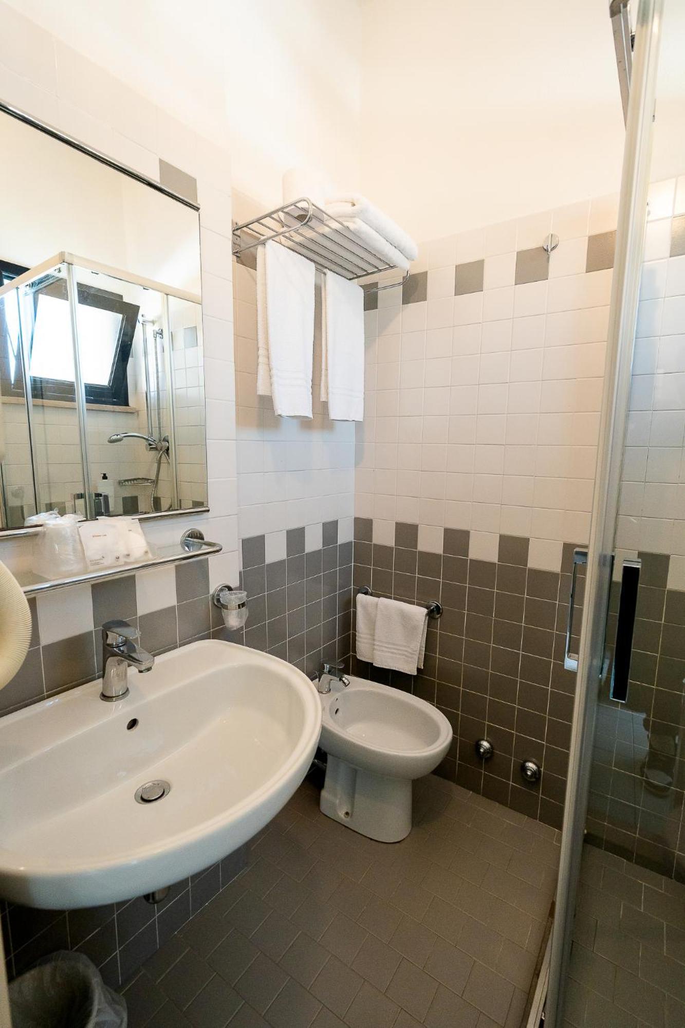 Basic Double Room
