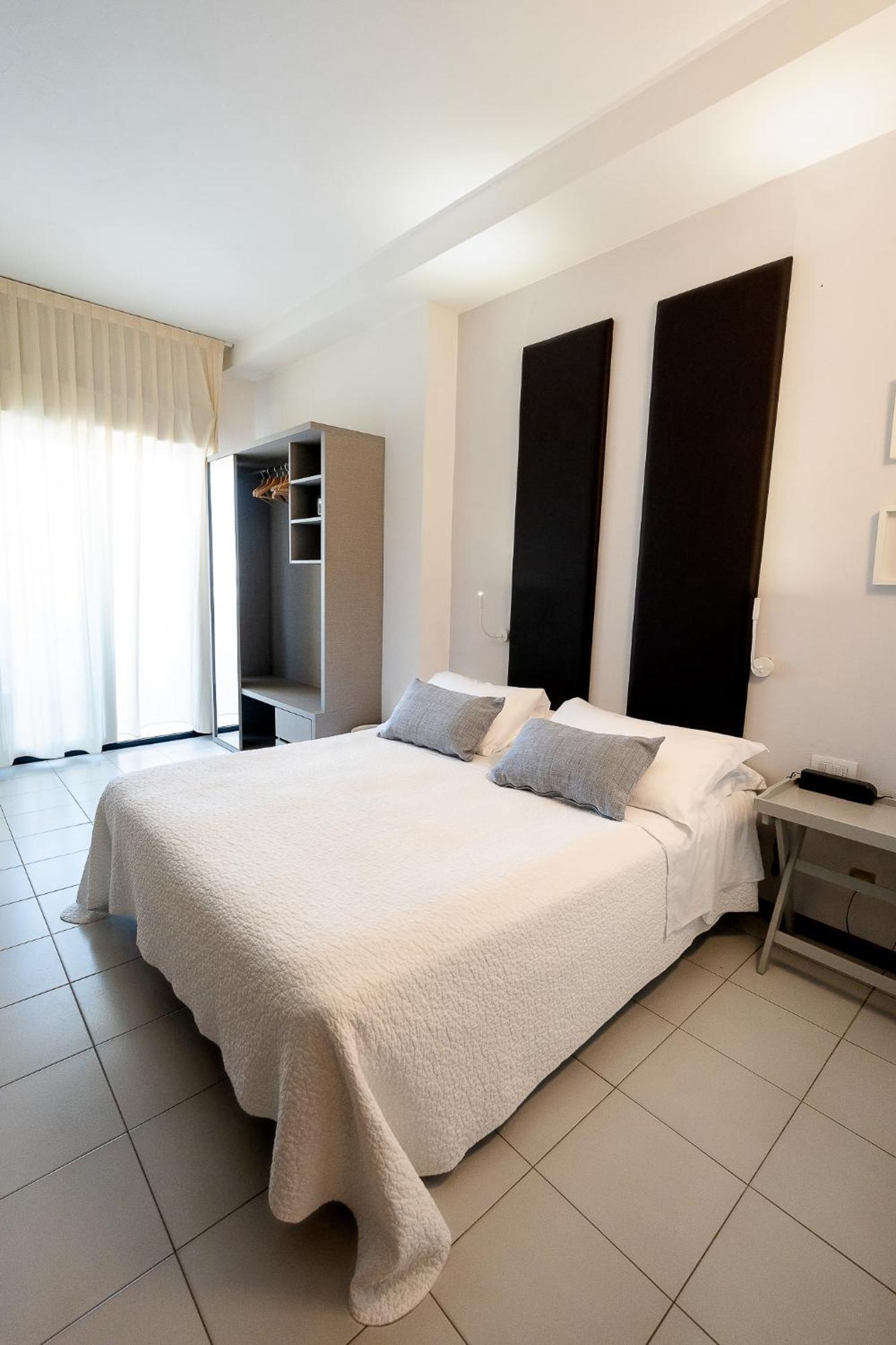 Basic Double Room